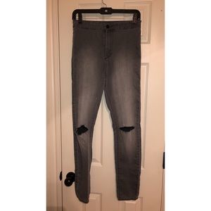 Forever 21 | Dark Grey Skinny Jeans with Knee Rips